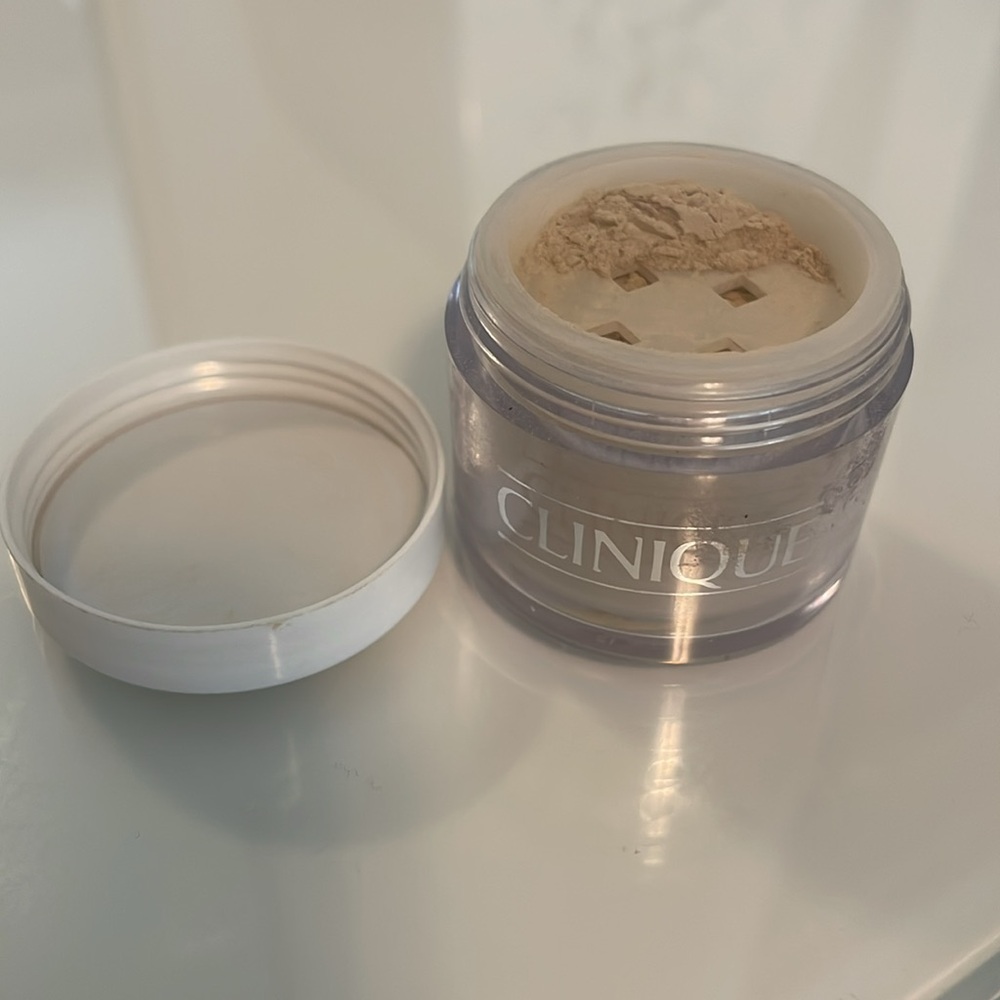 Clinique Blended Face Setting Powder